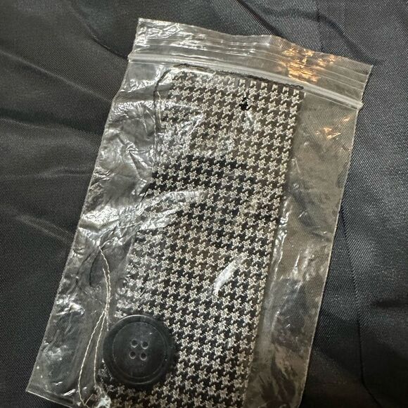 John W. Nordstrom Houndstooth Silk and Wool Blazer - Picture 7 of 10